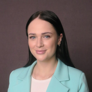 &nbsp;Добрый день, меня зовут Елизавета, я помогу вам определиться со спортивной площадкой